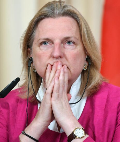 Foreign Minister Sergei Lavrov meets with Austrian Foreign Minister Karin Kneissl
