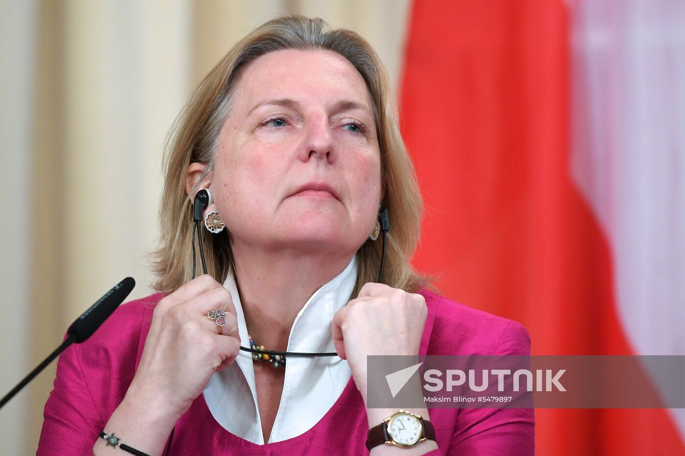 Foreign Minister Sergei Lavrov meets with Austrian Foreign Minister Karin Kneissl