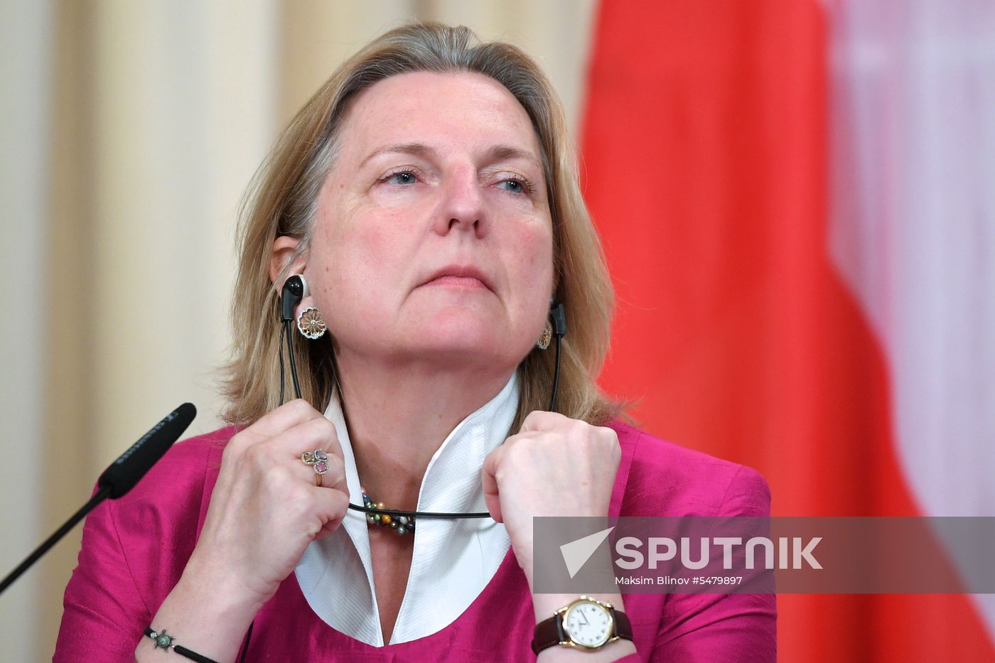 Foreign Minister Sergei Lavrov meets with Austrian Foreign Minister Karin Kneissl