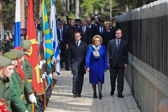 Unveiling of Katyn Memorial
