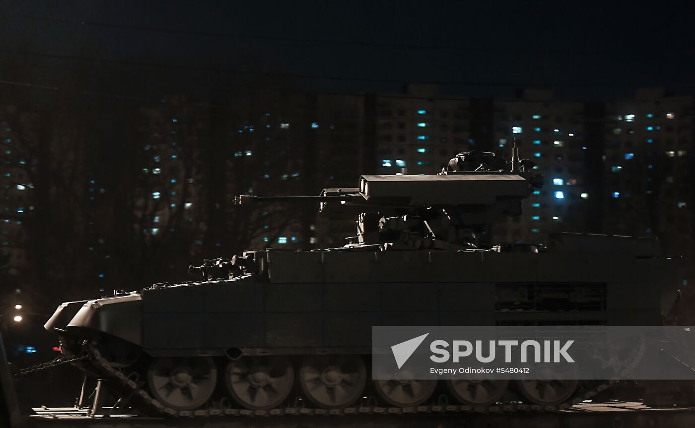 Military equipment for Victory Parade moves into Moscow