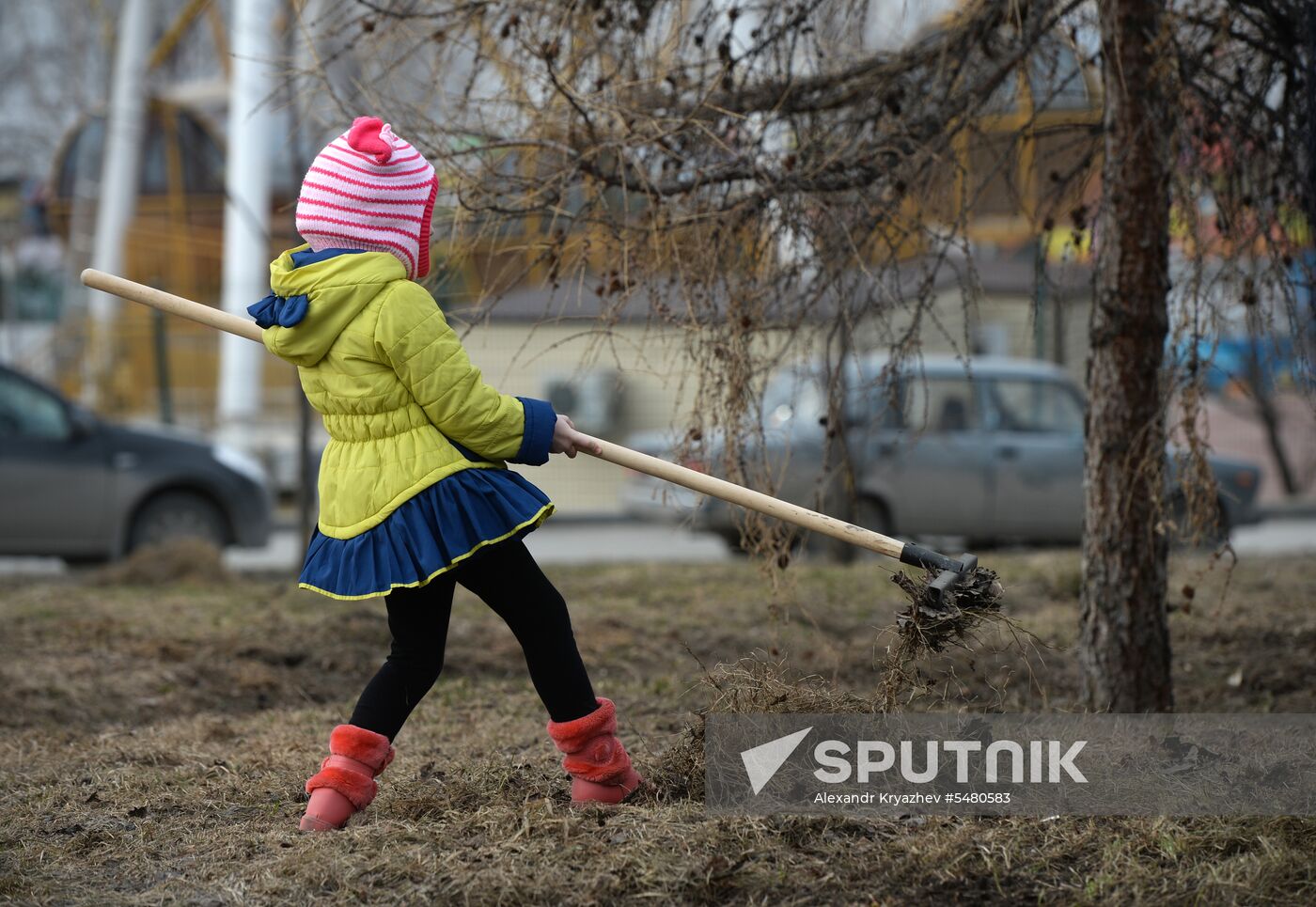 Voluntary city cleanup in Novosibirsk