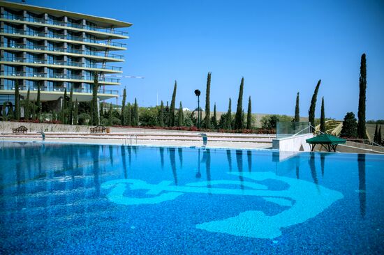 Mriya Resort & Spa hotel in Yalta