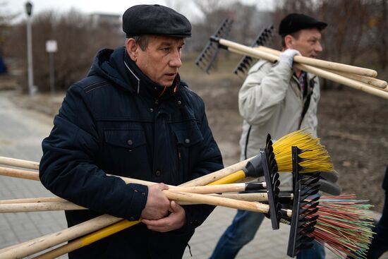 Voluntary city cleanup in Novosibirsk