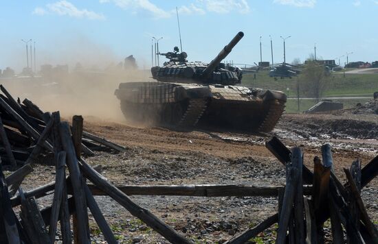 Tank Biathlon 2018 competition show in Belarus