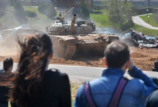 Tank Biathlon 2018 competition show in Belarus