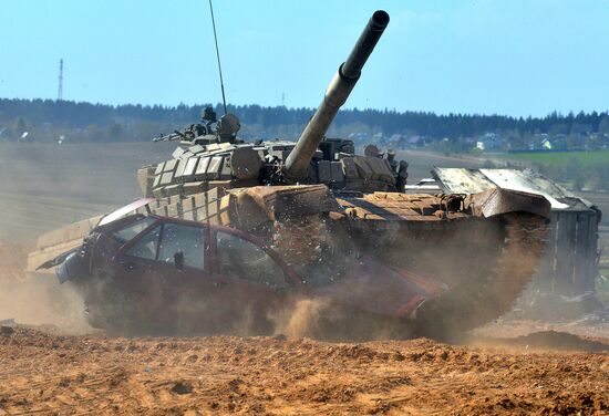 Tank Biathlon 2018 competition show in Belarus