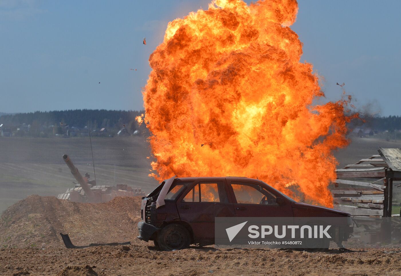 Tank Biathlon 2018 competition show in Belarus
