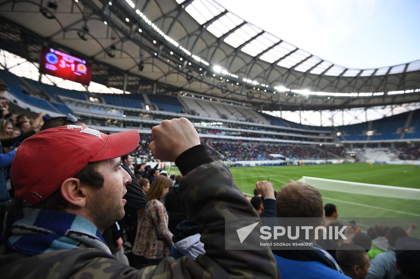 Football. Vogograd Arena hosts first official match