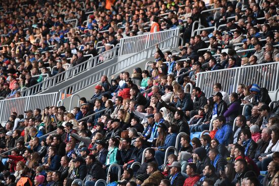 Football. Vogograd Arena hosts first official match