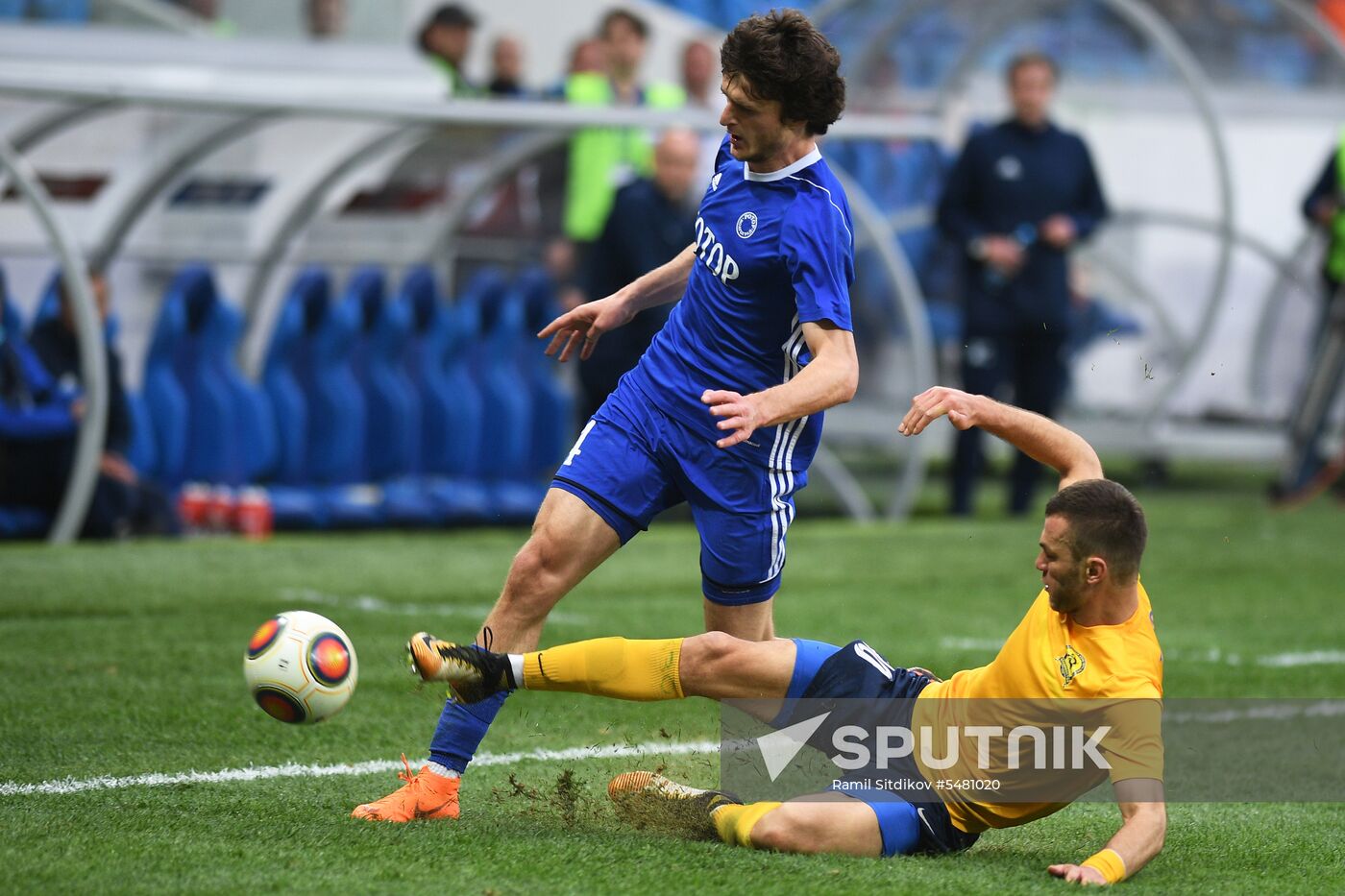 Football. Vogograd Arena hosts first official match