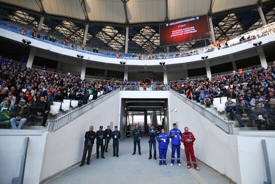 Football. Vogograd Arena hosts first official match
