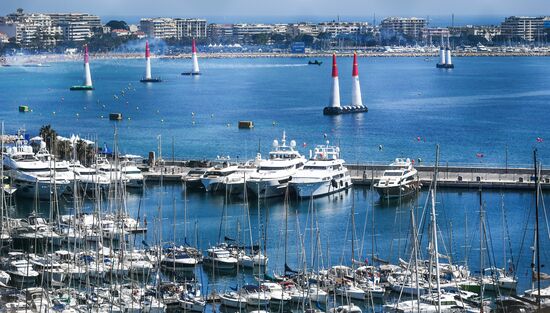 Red Bull Air Race Cannes. Day two