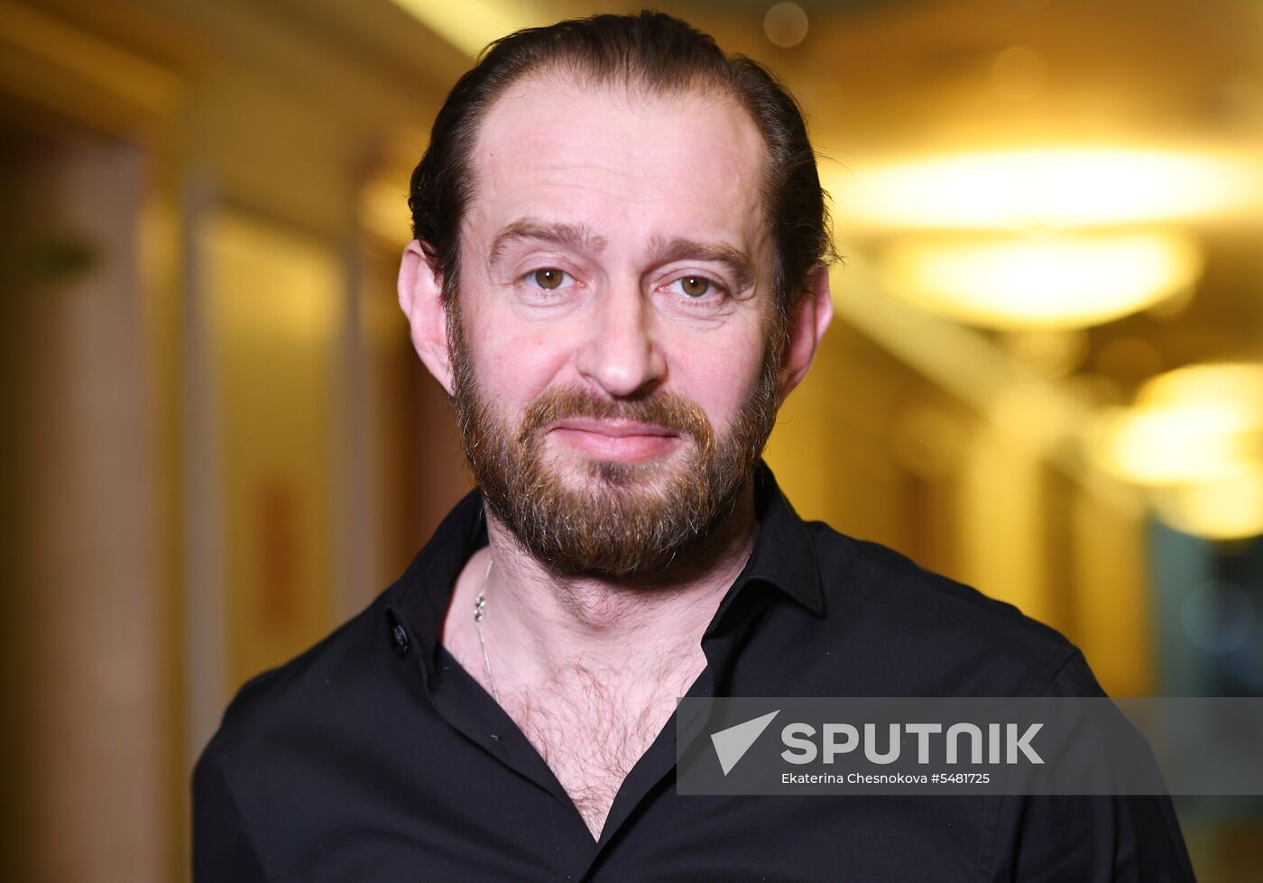 Performance by Yury Bashmet, Konstantin Khabensky and Moscow Virtuosi Chamber Orchestra