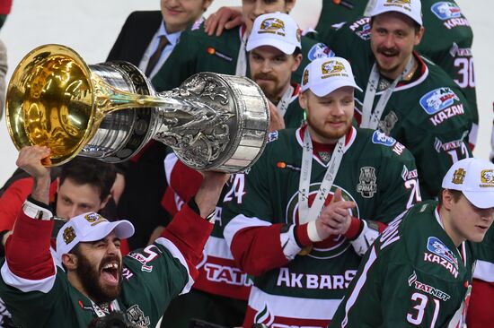 Ice hockey. Kontinental Hockey League. Ak Bars vs. CSKA