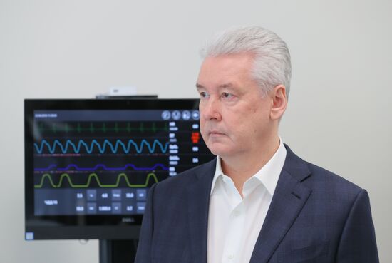 Building international medical cluster