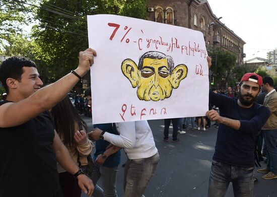 Rally in Yerevan due to Serzh Sargsyan's resignation