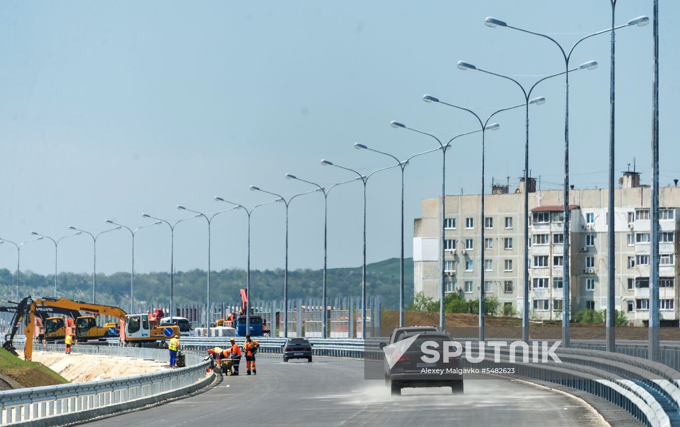 Construction of access roads to Crimean Bridge