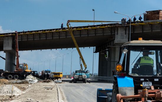 Construction of access roads to Crimean Bridge