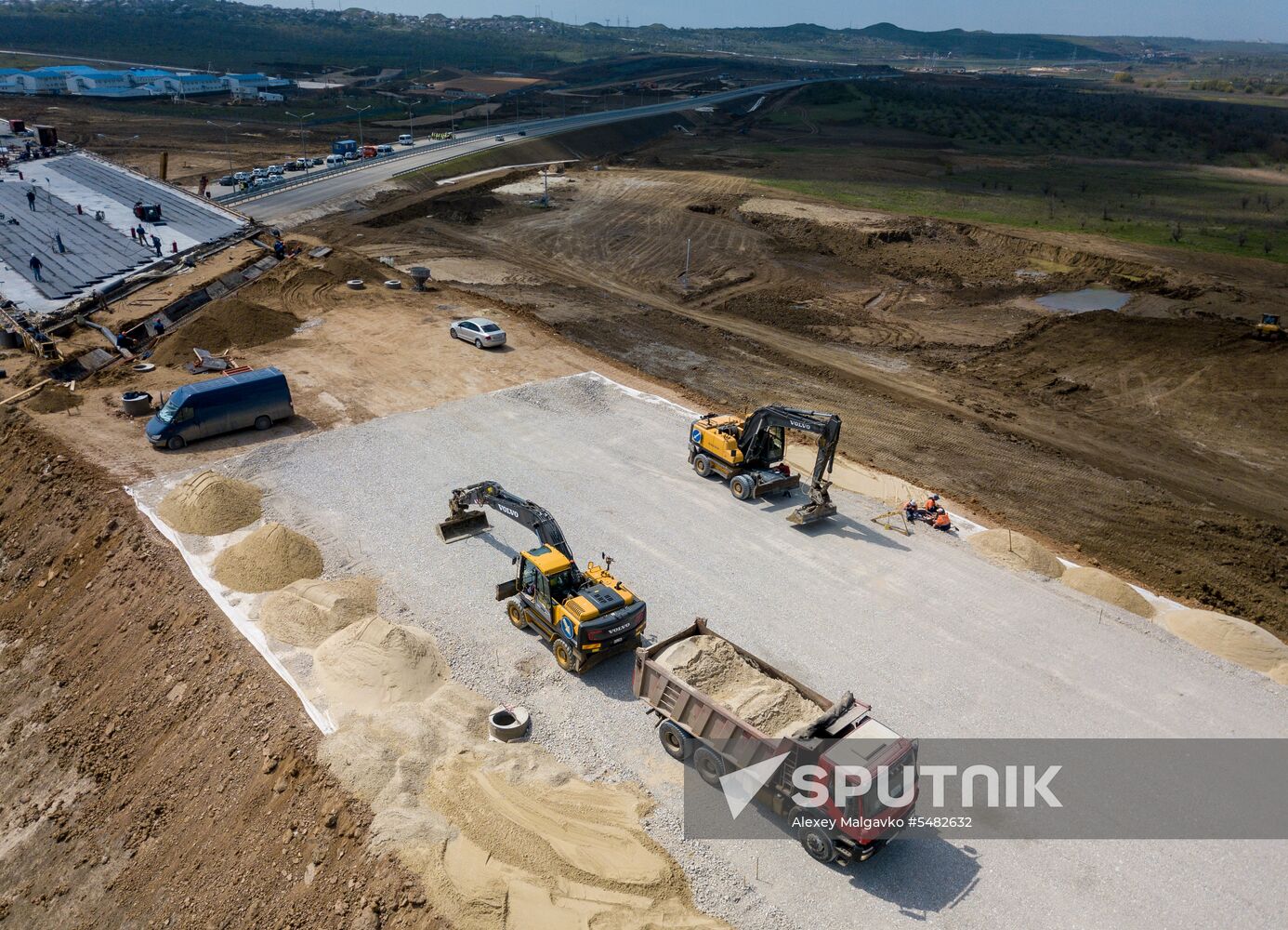 Construction of access roads to Crimean Bridge