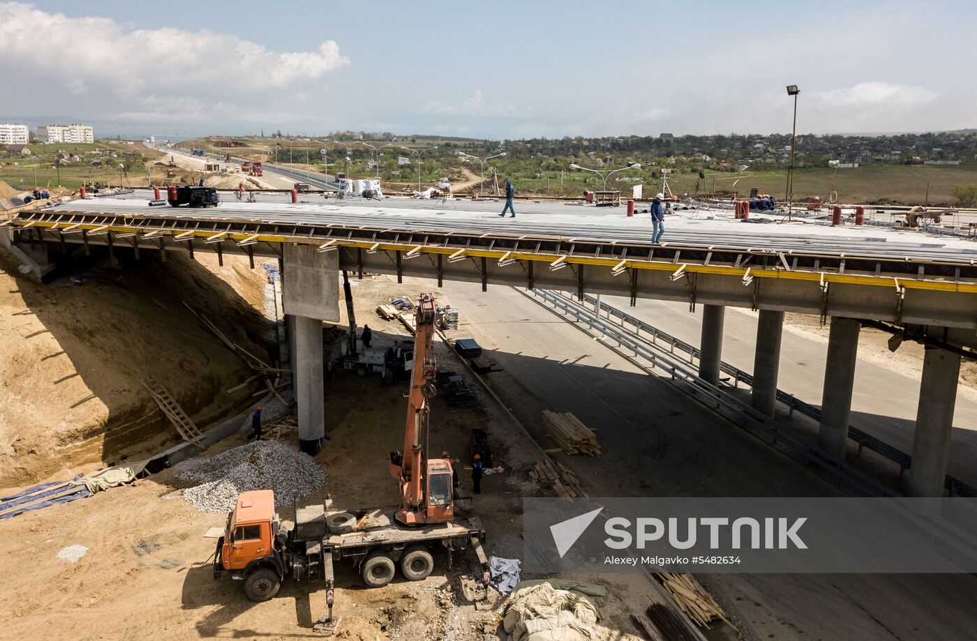 Construction of access roads to Crimean Bridge