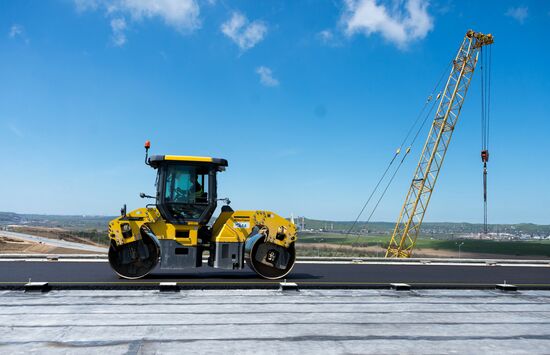 Construction of access roads to Crimean Bridge