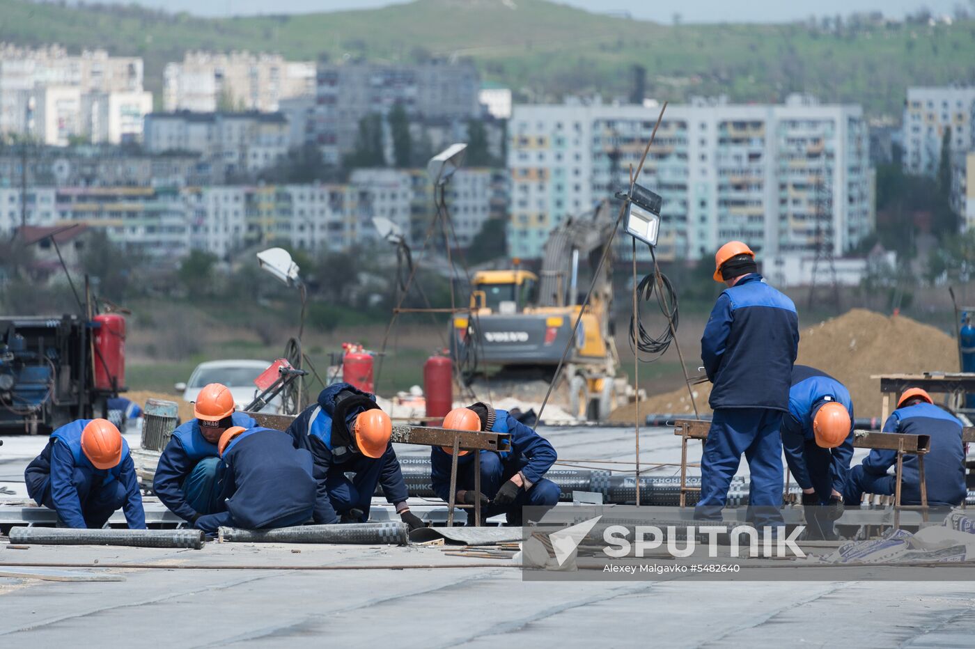 Construction of access roads to Crimean Bridge