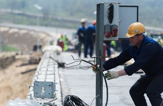 Construction of access roads to Crimean Bridge