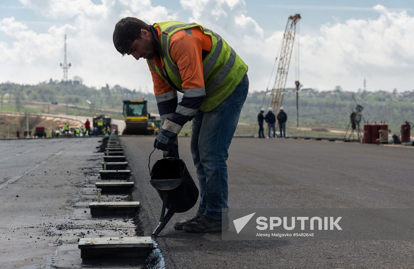 Construction of access roads to Crimean Bridge