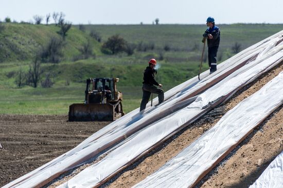 Construction of access roads to Crimean Bridge