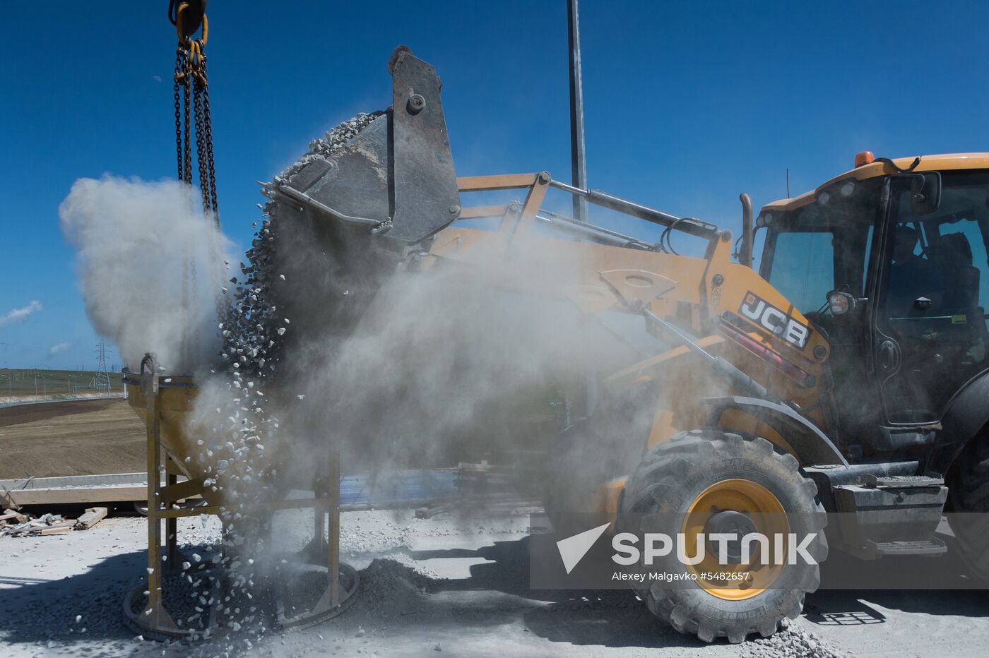 Construction of access roads to Crimean Bridge