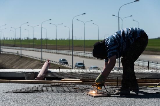 Construction of access roads to Crimean Bridge
