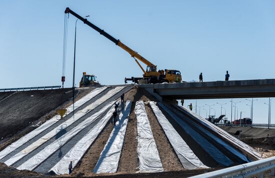 Construction of access roads to Crimean Bridge
