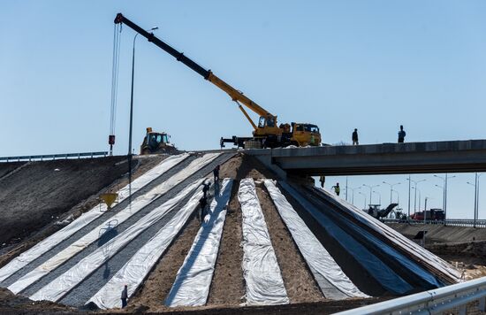 Construction of access roads to Crimean Bridge