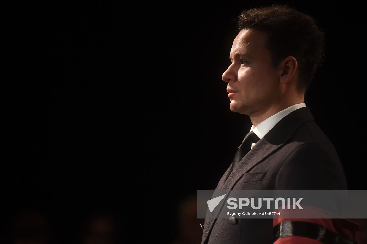 Paying last respects to actress Nina Doroshina