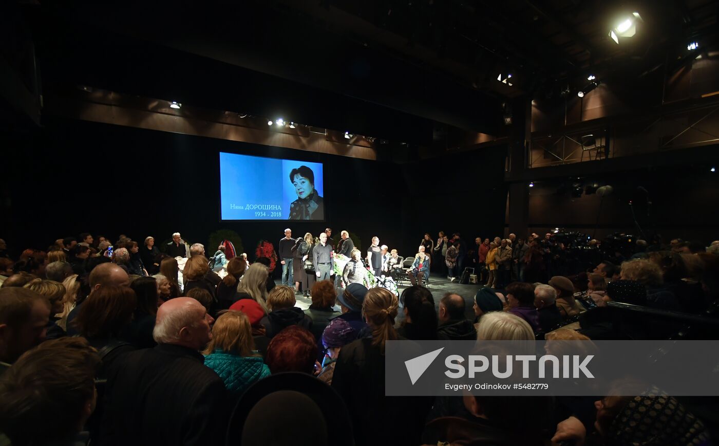Paying last respects to actress Nina Doroshina