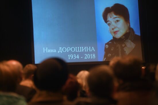 Paying last respects to actress Nina Doroshina