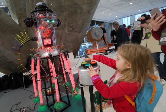 Skolkovo Robotics forum and expo