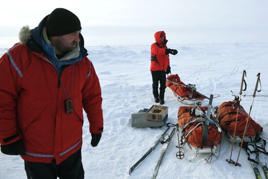 Arctic expedition to North Pole