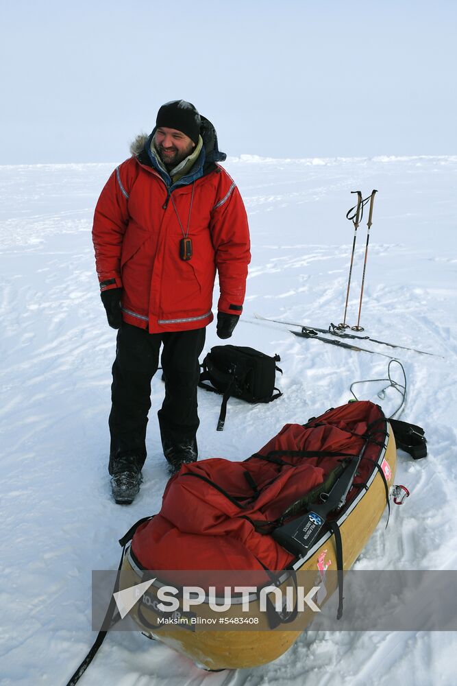 Arctic expedition to North Pole