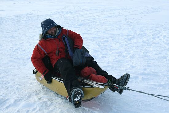 Arctic expedition to North Pole