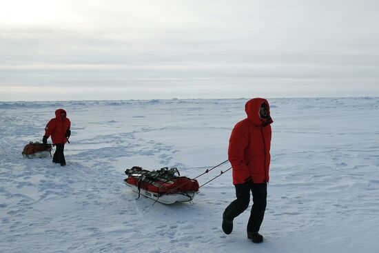 Arctic expedition to North Pole