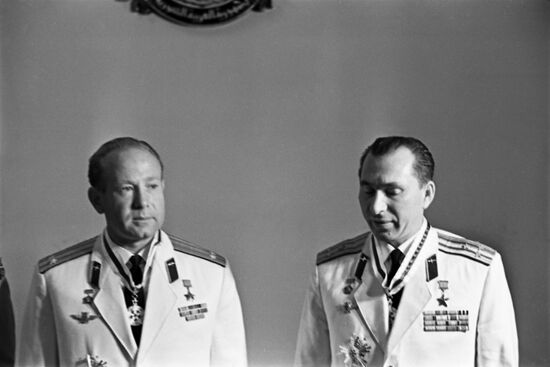 Cosmonauts Alexei Leonov and Pavel Belyaev