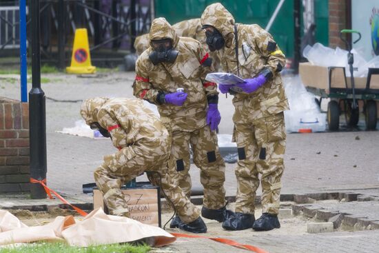 Salisbury begins cleaning spots related to Skripals poisoning