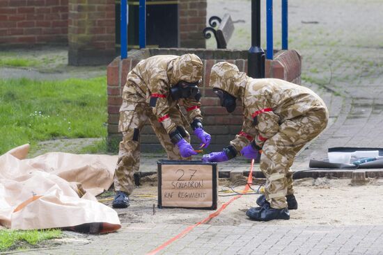 Salisbury begins cleaning spots related to Skripals poisoning