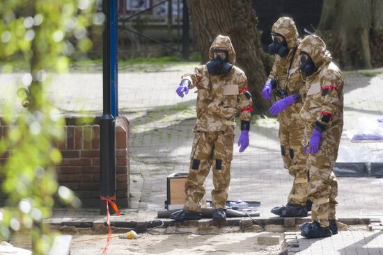 Salisbury begins cleaning spots related to Skripals poisoning