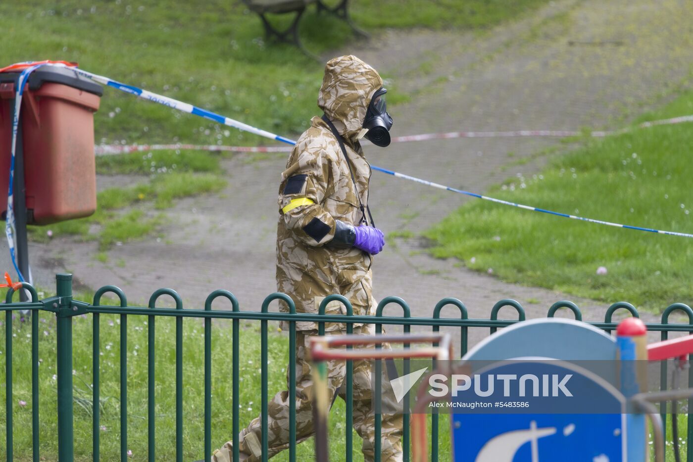 Salisbury begins cleaning spots related to Skripals poisoning
