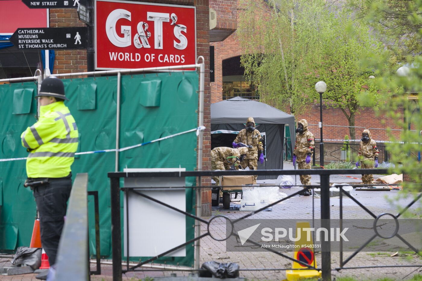 Salisbury begins cleaning spots related to Skripals poisoning