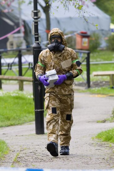 Salisbury begins cleaning spots related to Skripals poisoning