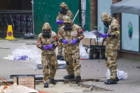 Salisbury begins cleaning spots related to Skripals poisoning